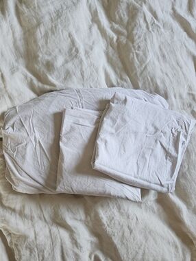 Parachute Percale Blush Cal King Sheet & 2 Pillow Cases
